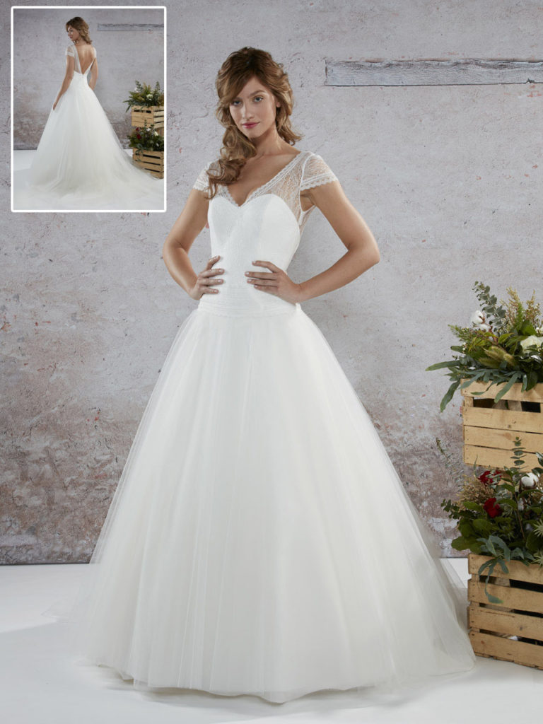 N° 138 | Robe ivoire | taille 44 | 500€