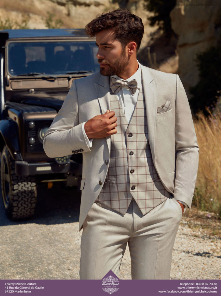 C010 | Beige | Taille 52 | 350&euro;